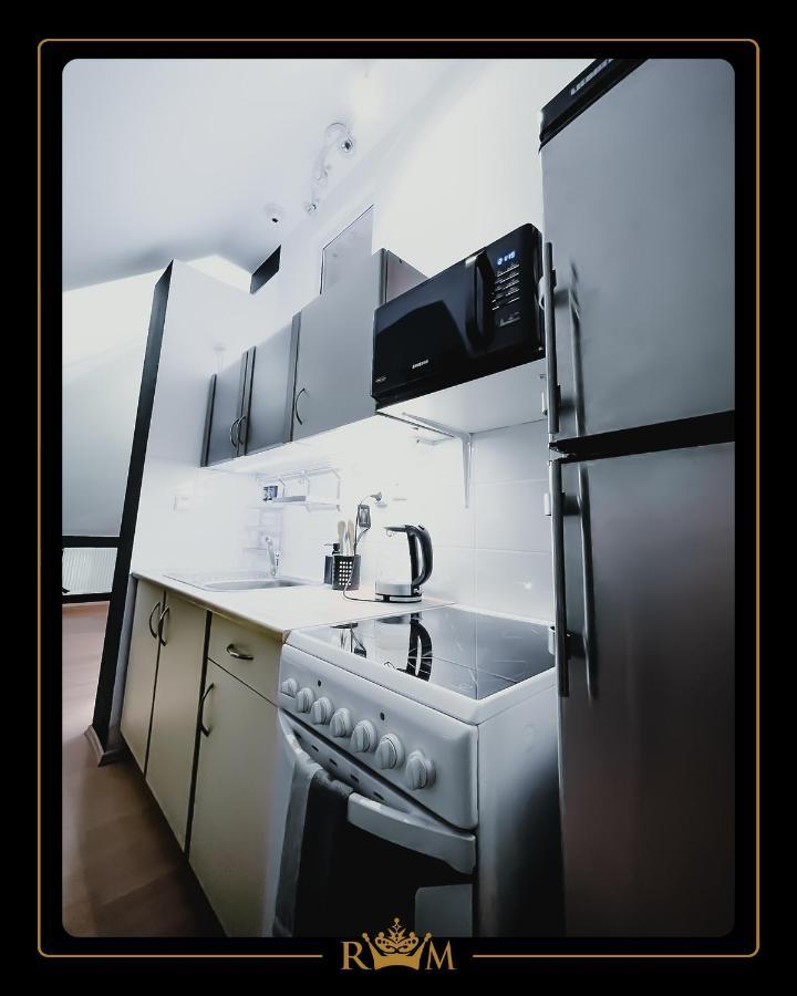 Rm Luxury Apartment In Prague • 6 People • Free Parking • Pets Esterno foto