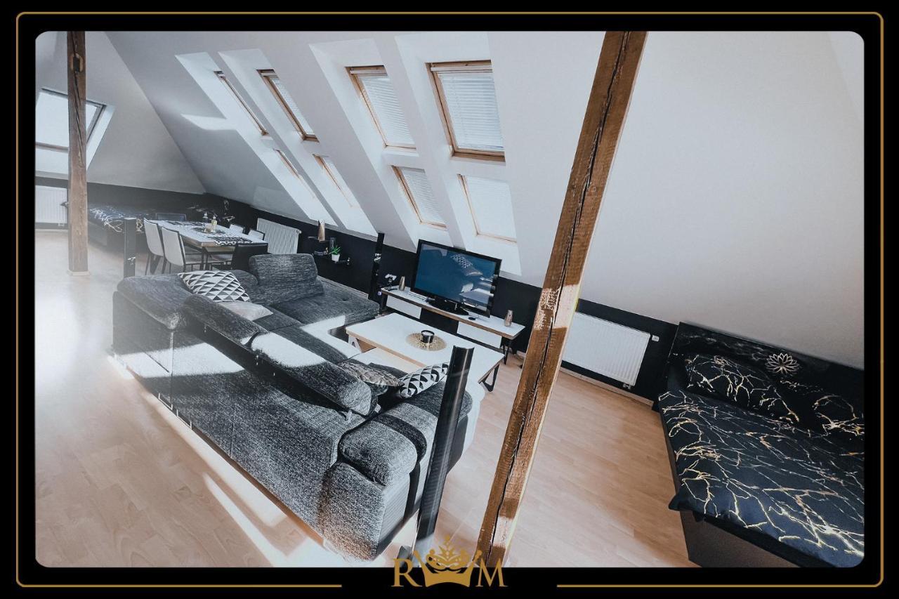 Rm Luxury Apartment In Prague • 6 People • Free Parking • Pets Esterno foto