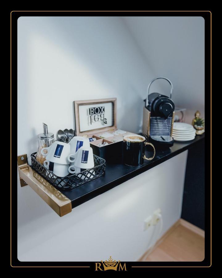 Rm Luxury Apartment In Prague • 6 People • Free Parking • Pets Esterno foto