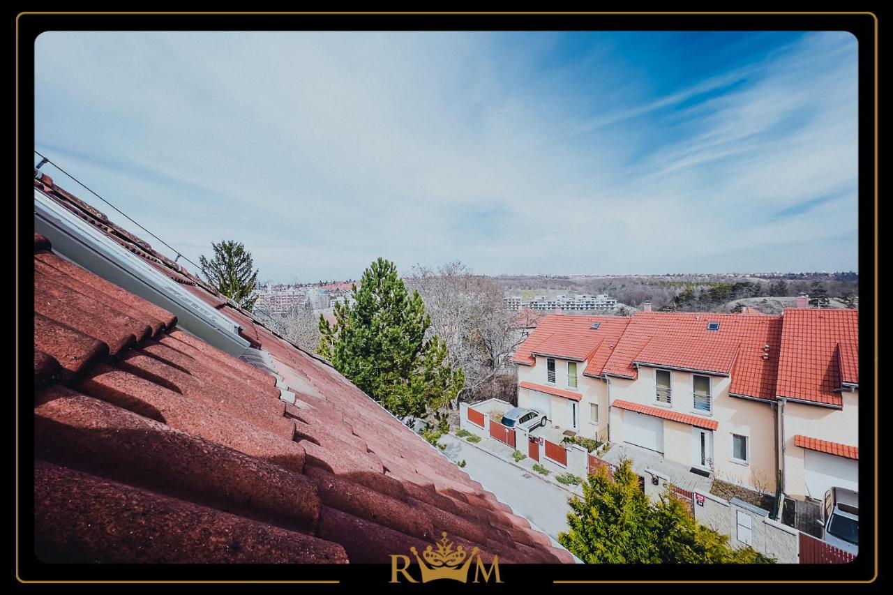 Rm Luxury Apartment In Prague • 6 People • Free Parking • Pets Esterno foto